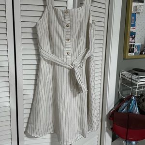 White strip short dress
